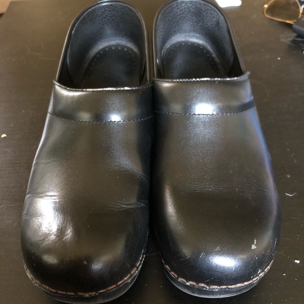 Dansko Clogs all black